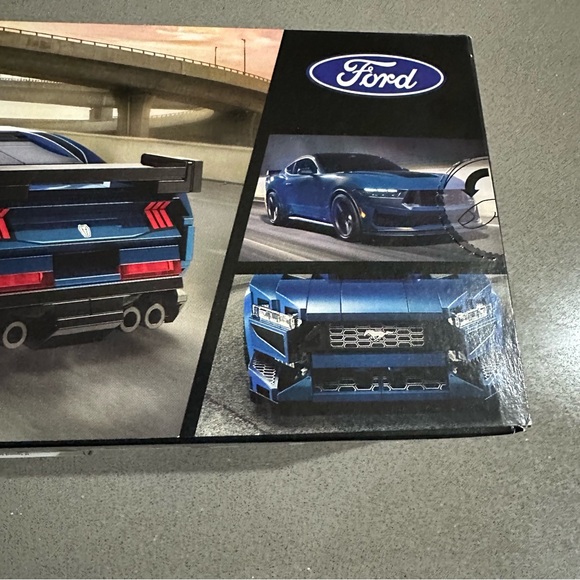 LEGO Speed Champions Ford Mustang Dark Horse (76920) – 344 PCS NIB - Picture 6 of 6